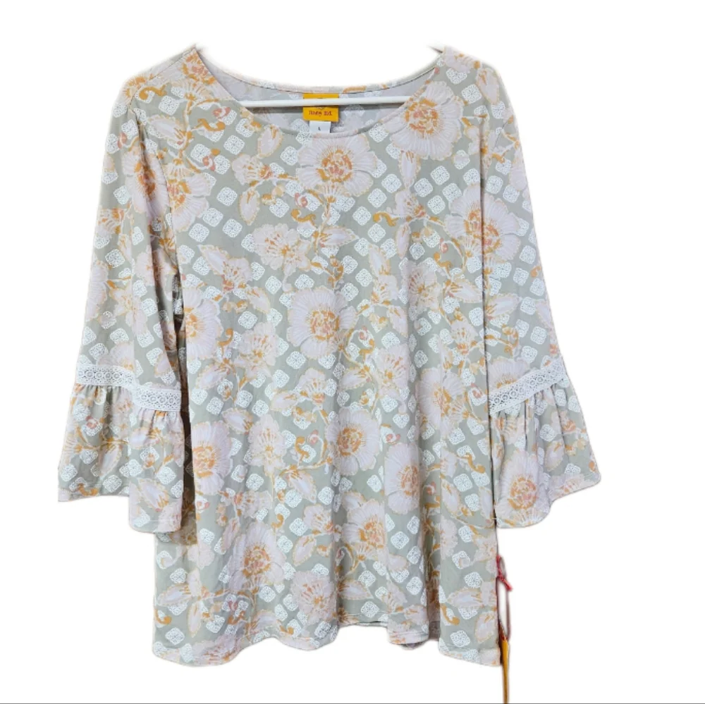 Ruby Rd Floral Top - Picture 1 of 9
